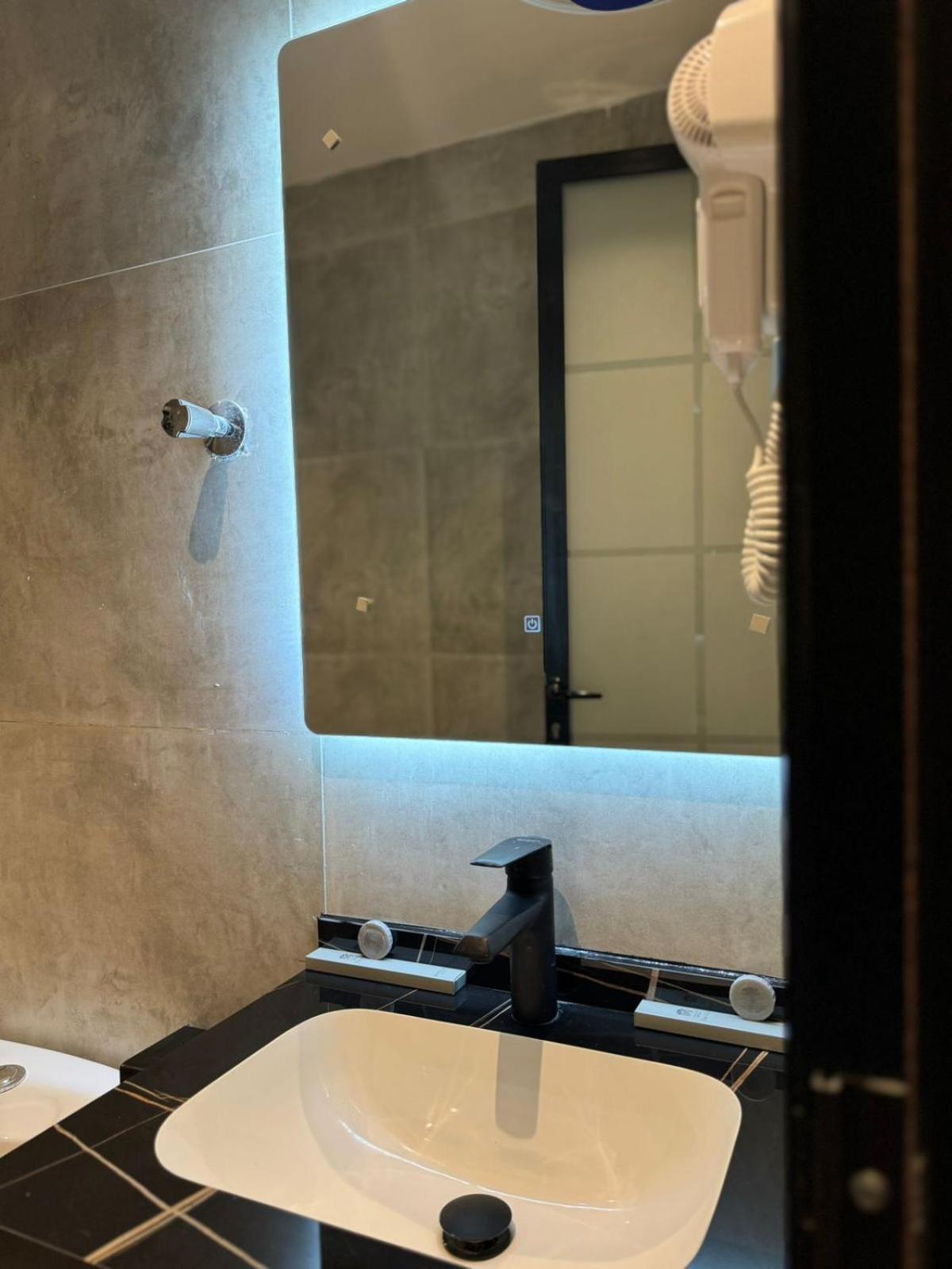 Hotel ريح بالك Dammam Exterior foto